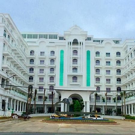 White Sand Palace Hotel Sihanoukville Exterior photo