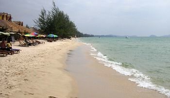 White Sand Palace Hotel Sihanoukville Exterior photo